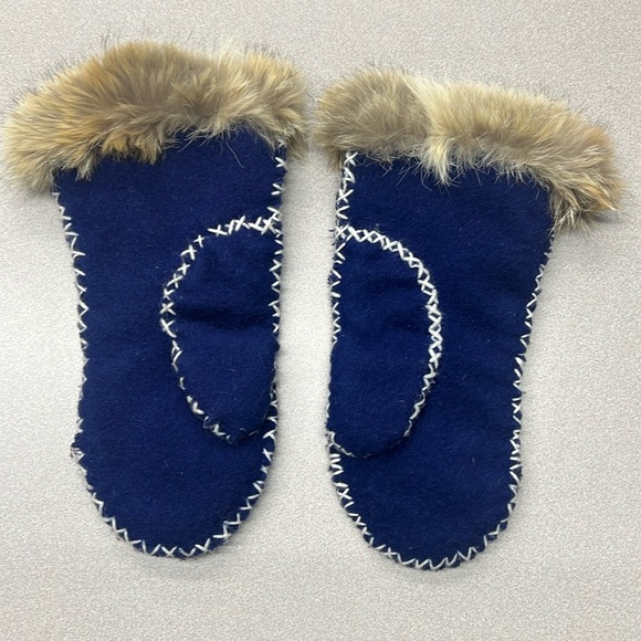 Rabbit Fur Trimmed Blue Wool Flower Mitten - Picture 2 of 7